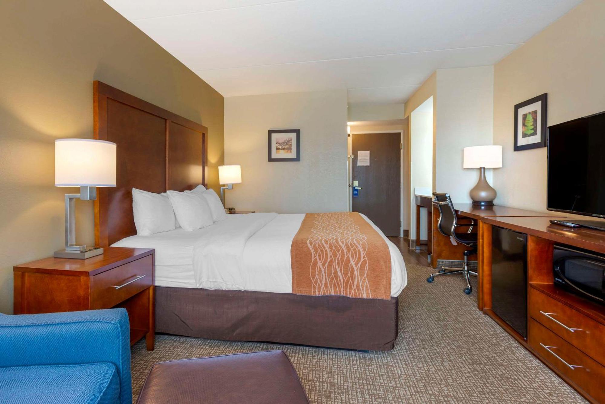 Comfort Inn & Suites Wilkes Barre - Arena Exterior photo