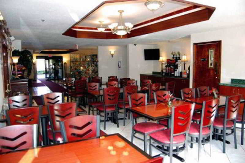 Comfort Inn & Suites Wilkes Barre - Arena Restaurant photo
